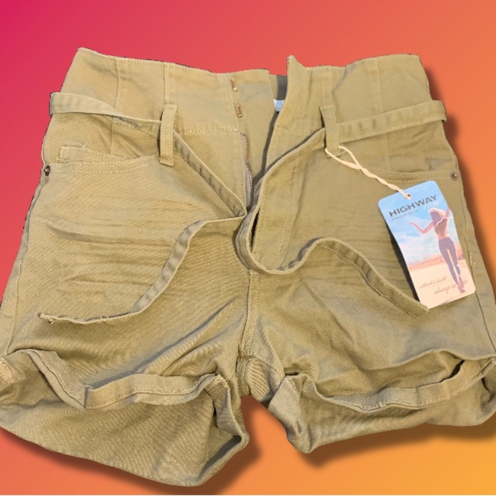 Highway Jeans High Waisted Shorts with Belt 🩳☀️
